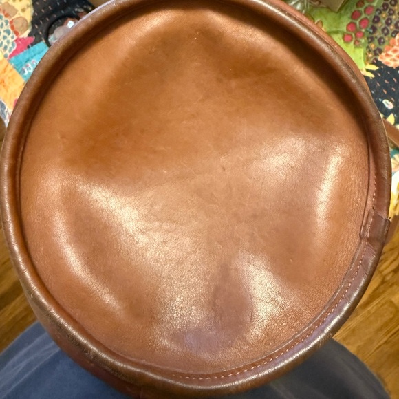 Circular vintage cross body Coach purse - Picture 3 of 13